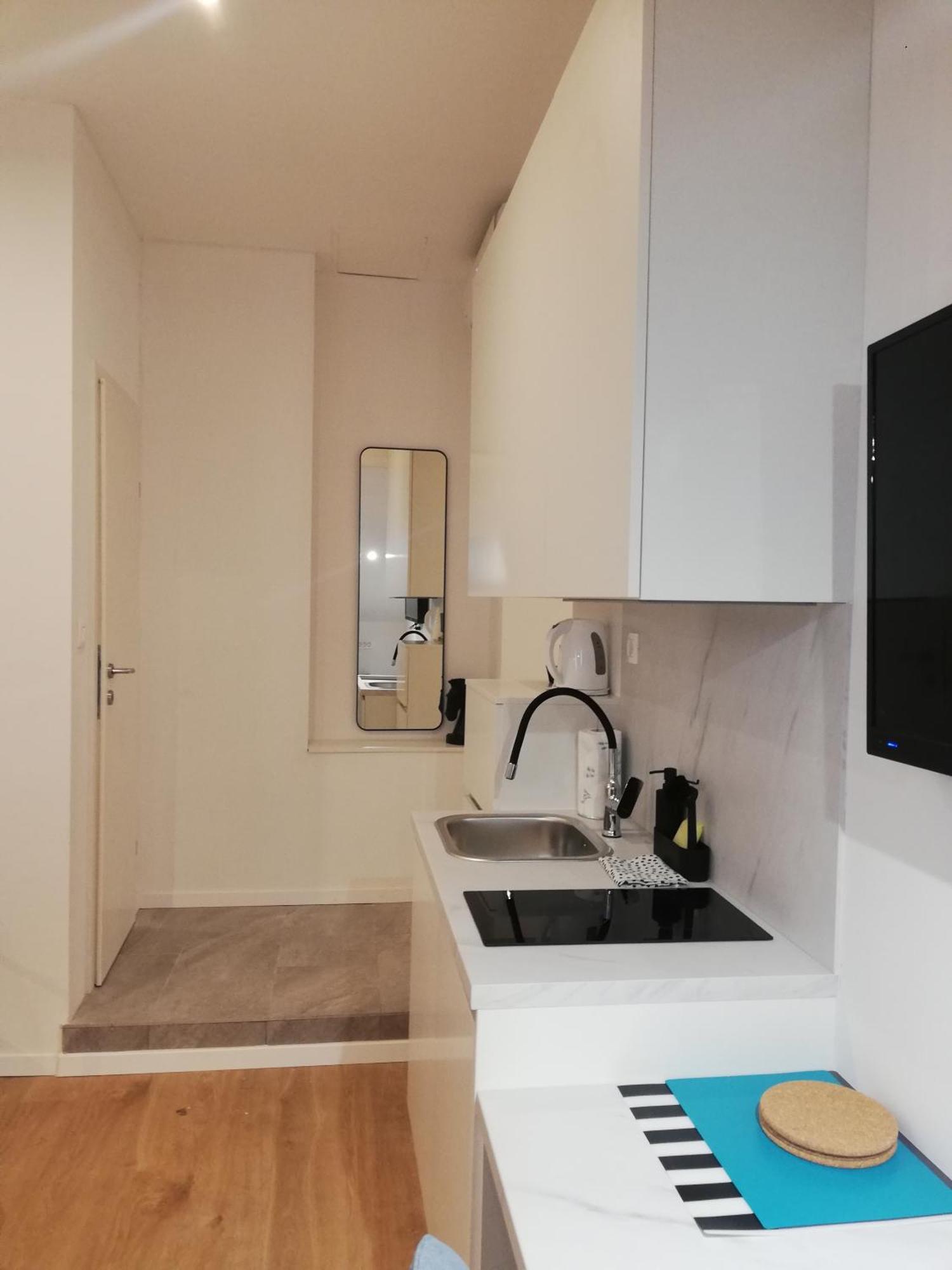 זאגרב Apartments Simple Teslina מראה חיצוני תמונה