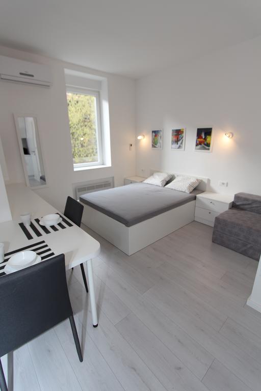 זאגרב Apartments Simple Teslina מראה חיצוני תמונה