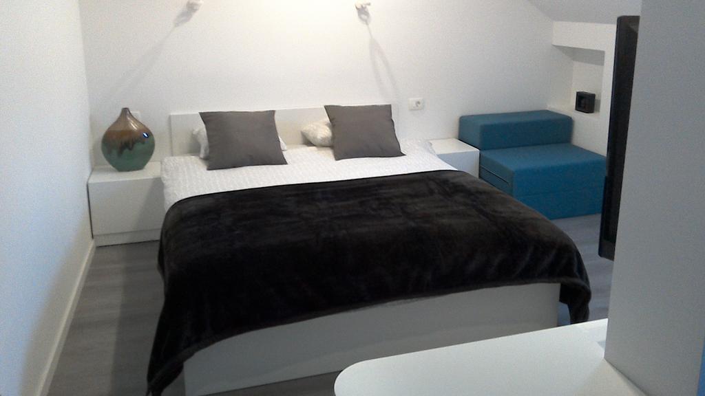 זאגרב Apartments Simple Teslina מראה חיצוני תמונה